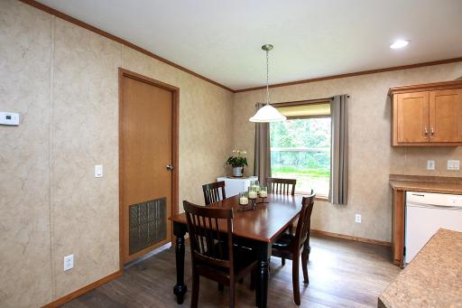 21915 County Road 7, Hutchinson, MN 55350