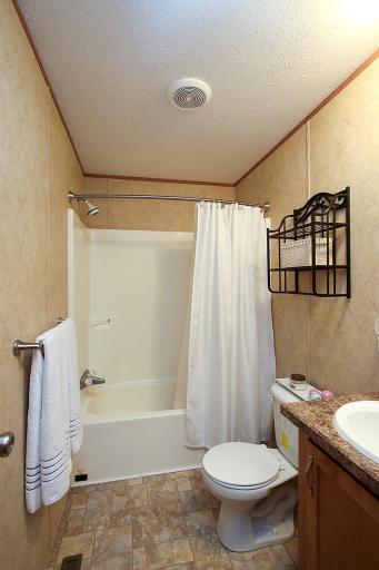 21915 County Road 7, Hutchinson, MN 55350