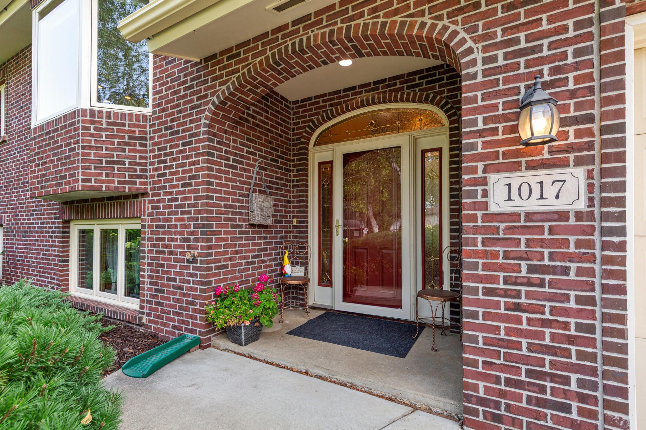 Grand entry way