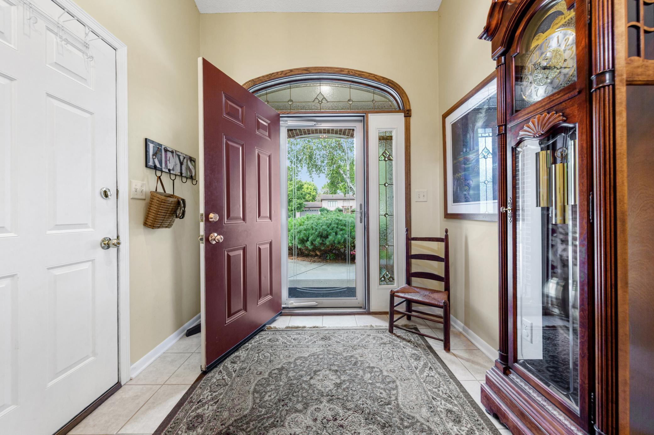 extra large entry way