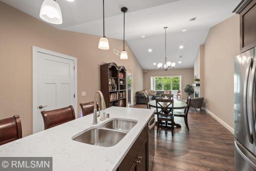 605 Liberty Way, Vadnais Heights, MN 55127