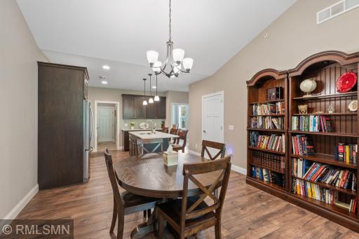 605 Liberty Way, Vadnais Heights, MN 55127