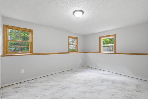 17609 Lorence Way, Eden Prairie, MN 55346