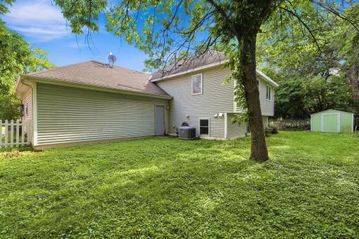 17609 Lorence Way, Eden Prairie, MN 55346