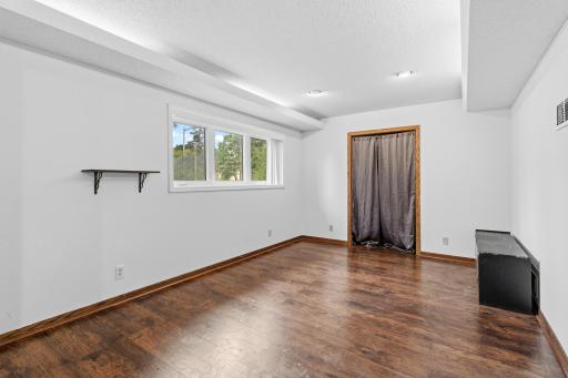 9887 Ilex Street NW, Minneapolis, MN 55433
