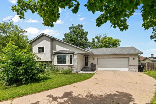 9887 Ilex Street NW, Minneapolis, MN 55433