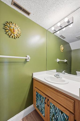 2065 Shenandoah Court, #D, Minneapolis, MN 55447