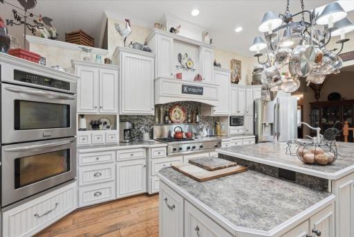 2432 73rd Court E, Inver Grove Heights, MN 55076