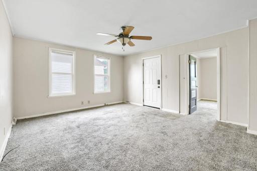 1024 Geranium Avenue E, Saint Paul, MN 55106