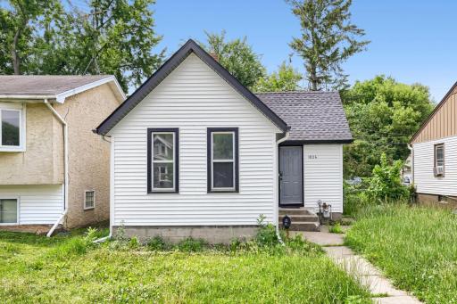1024 Geranium Avenue E, Saint Paul, MN 55106