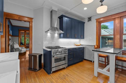 1200 Laurel Avenue, Saint Paul, MN 55104