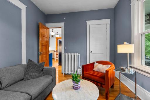 84-web-or-mls-1200 Laurel Ave-547.jpg