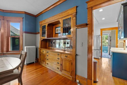 58-web-or-mls-1200 Laurel Ave-417.jpg