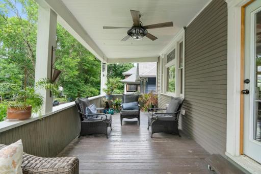 89-web-or-mls-1200 Laurel Ave-572.jpg
