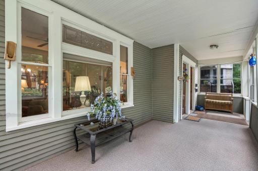 14-web-or-mls-1200 Laurel Ave-137.jpg