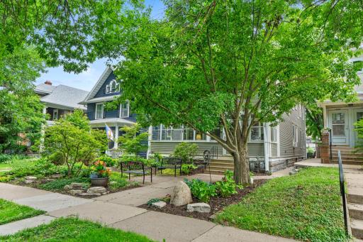 7-web-or-mls-1200 Laurel Ave-42.jpg