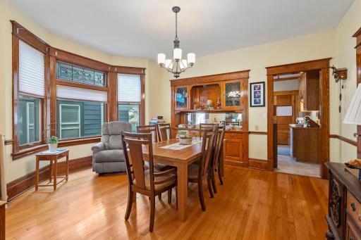 1200 Laurel Avenue, Saint Paul, MN 55104
