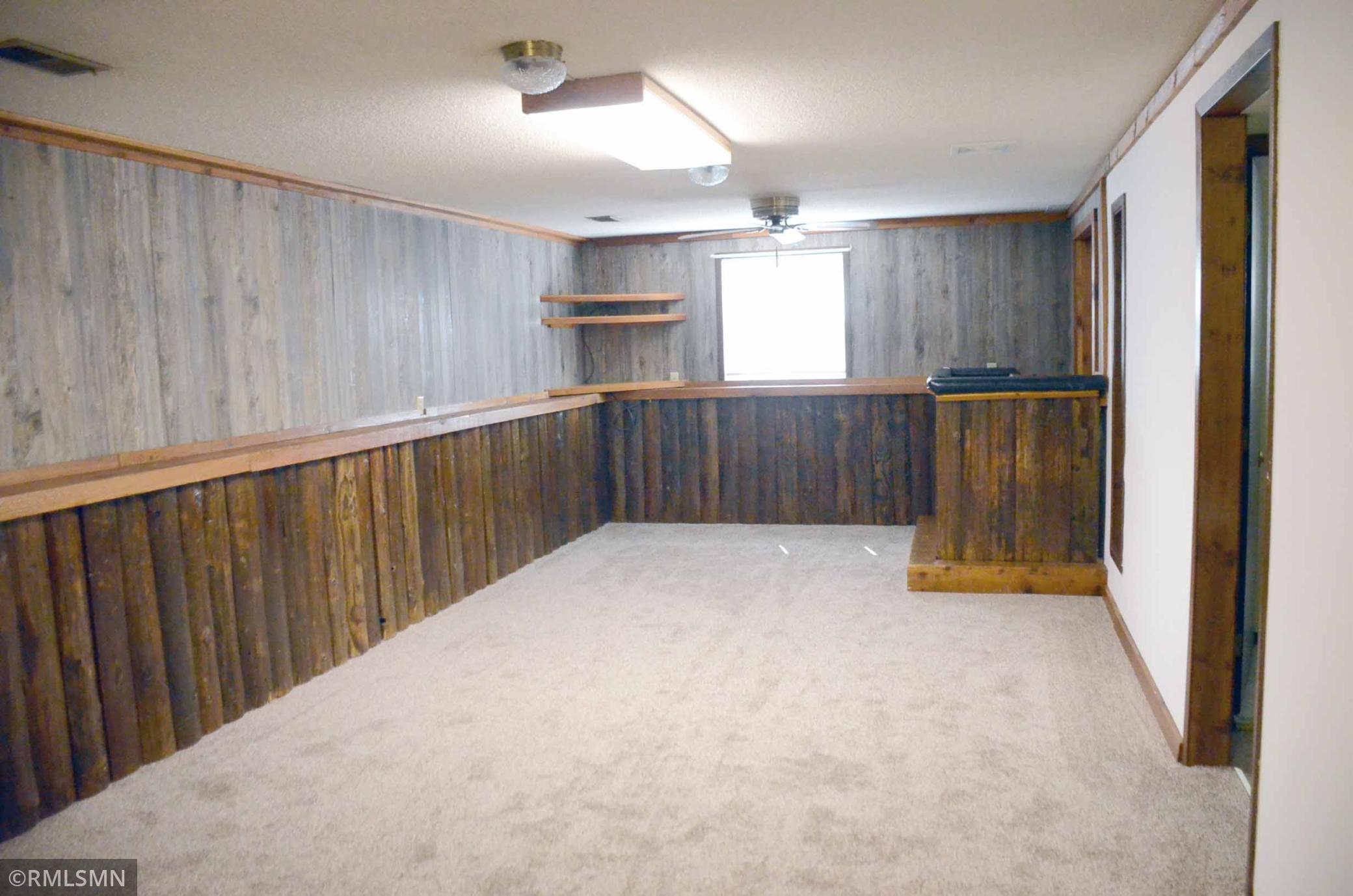newely carpeted Family room