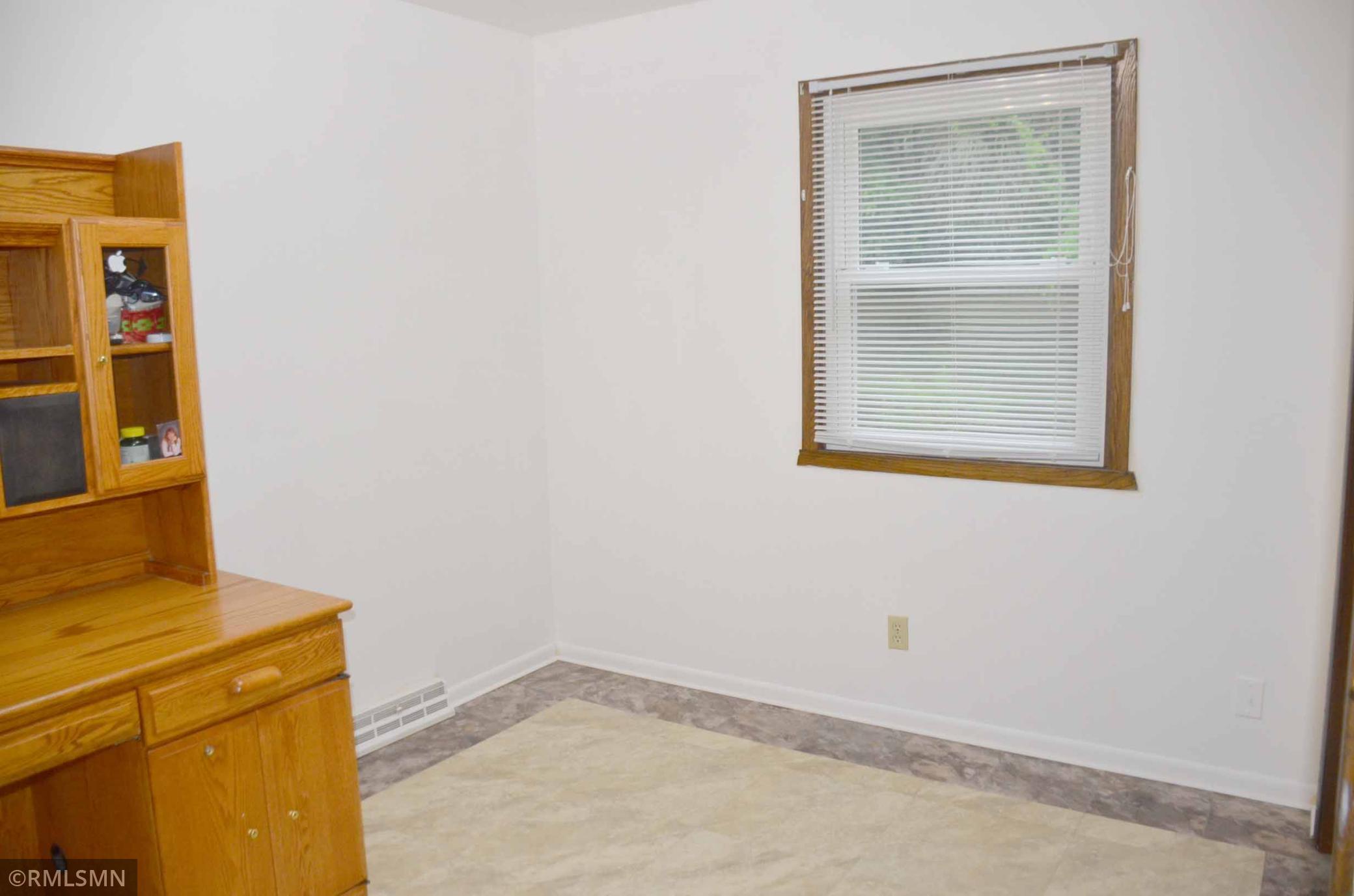 upper level bedroom # 2