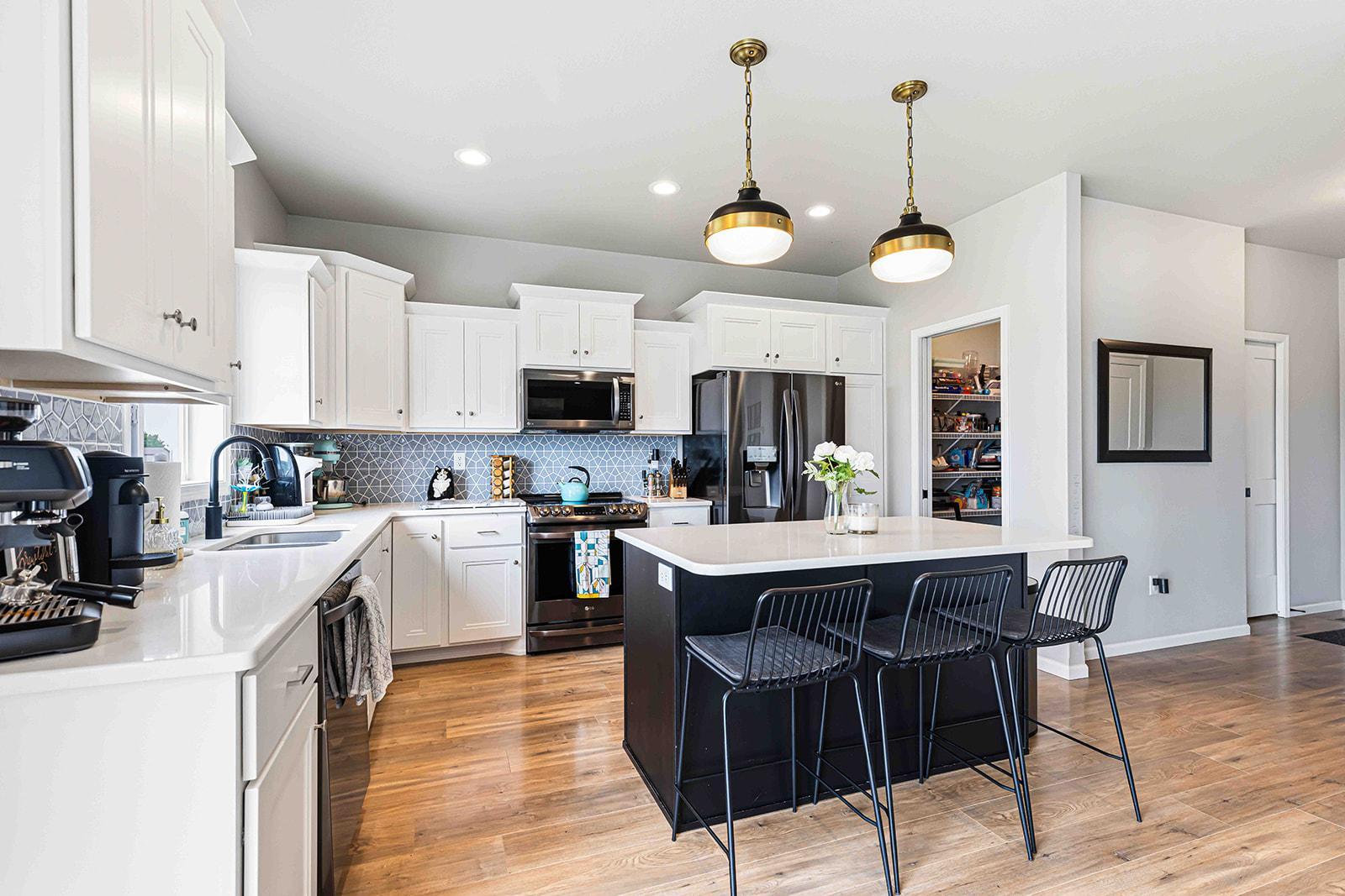 6363 54th Ave S Fargo-18.jpg