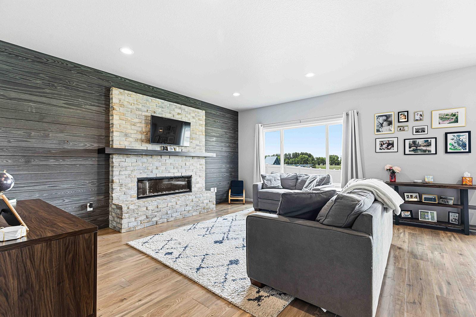 6363 54th Ave S Fargo-12.jpg