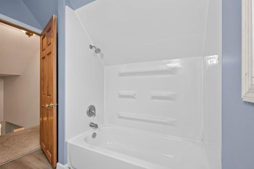 543 5th Avenue SW, Cambridge, MN 55008