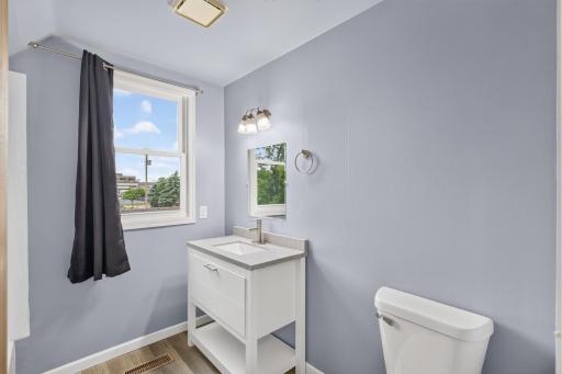 543 5th Avenue SW, Cambridge, MN 55008
