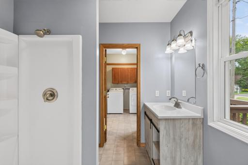 543 5th Avenue SW, Cambridge, MN 55008