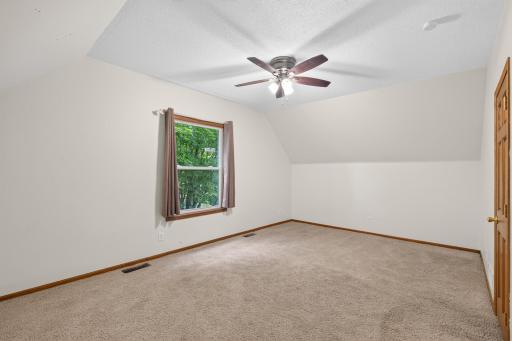 543 5th Avenue SW, Cambridge, MN 55008