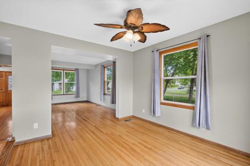 543 5th Avenue SW, Cambridge, MN 55008