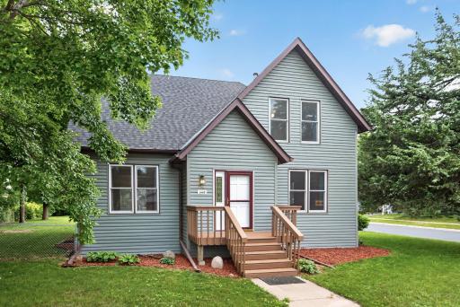 543 5th Avenue SW, Cambridge, MN 55008