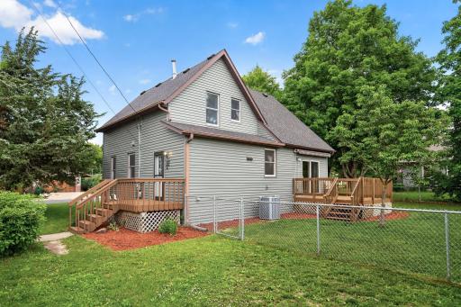543 5th Avenue SW, Cambridge, MN 55008