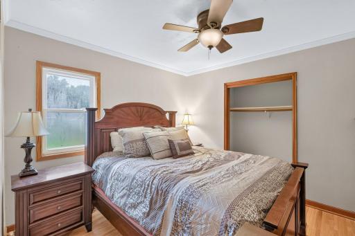 413 3rd Avenue E, Shakopee, MN 55379