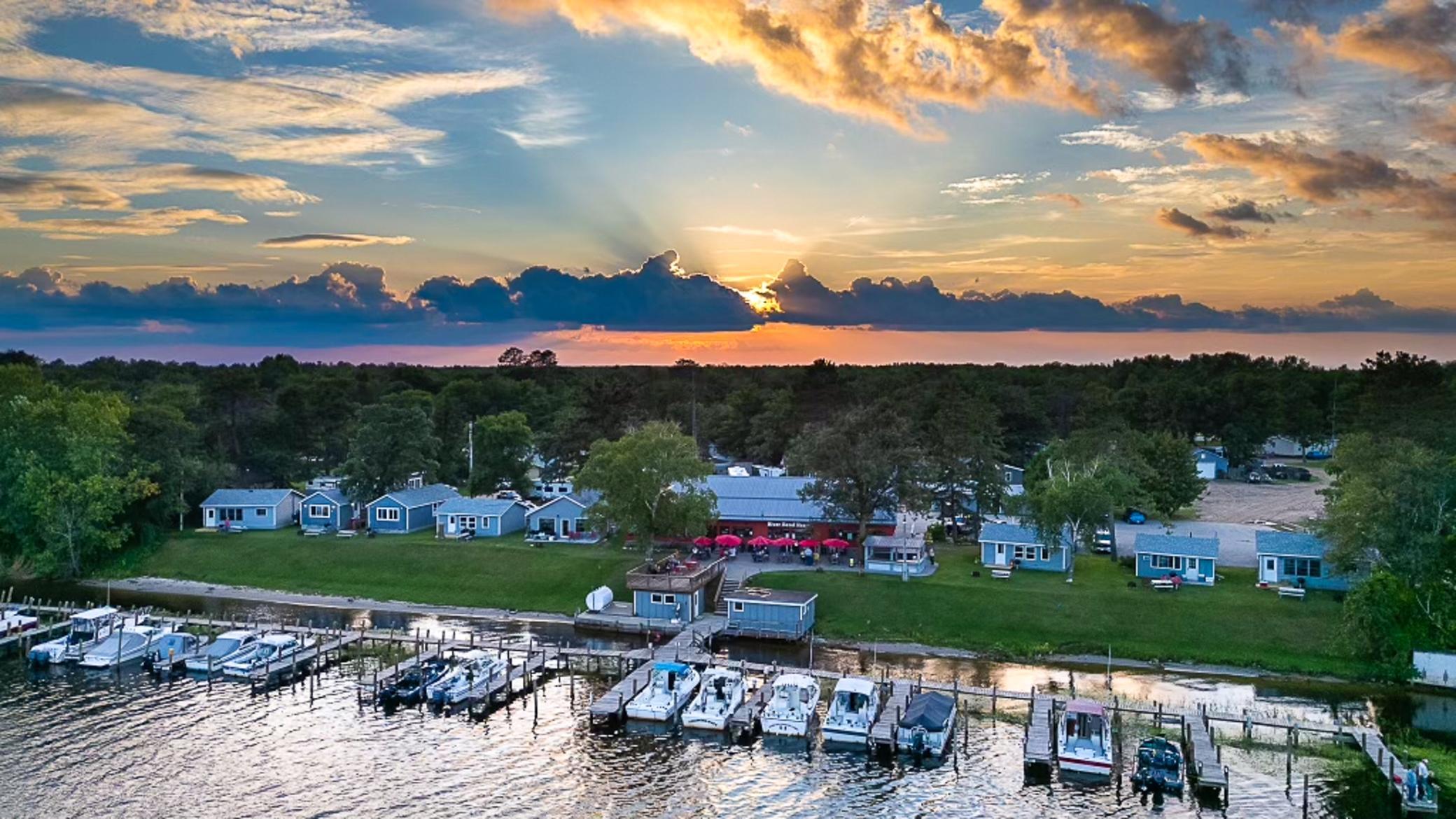 LakeOfTheWoods-FishingResort-RainyRiver-AerialDrone-76-2200px.jpg
