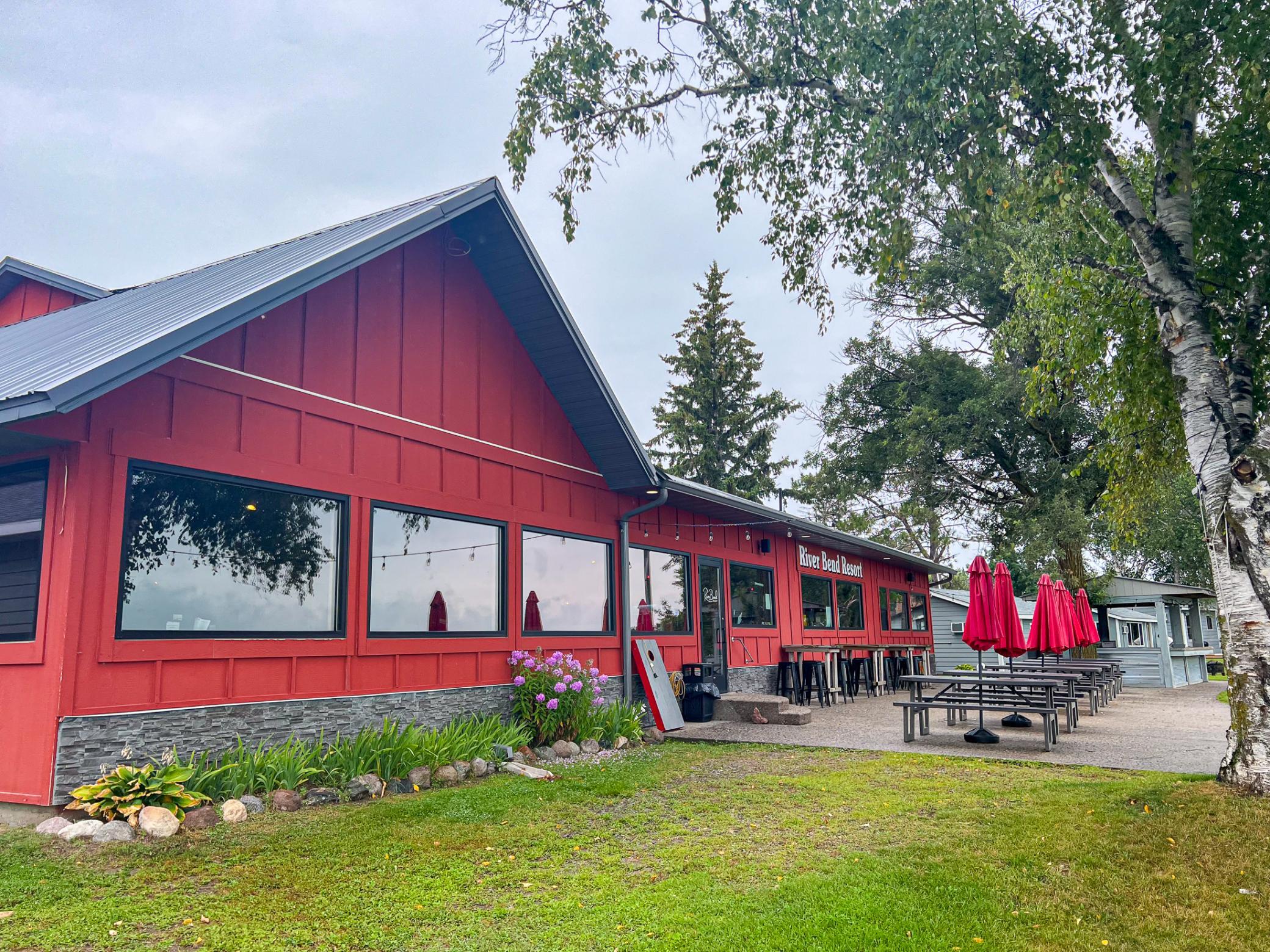 LakeoftheWoods-Fishing-Resort-Lodge-on-RainyRiver-Northern-MN-3045-2200px.jpg