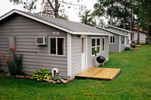 LakeOfTheWoods-Rental-Cabin-3-3BR-Waterfront-3487-2200px.jpg