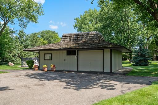 1221 Archer Lane N, Minneapolis, MN 55447