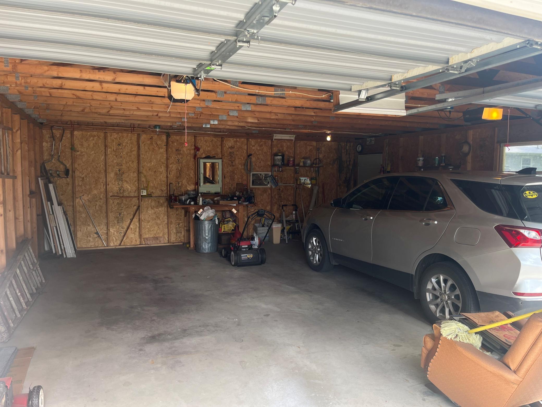 garage.jpg