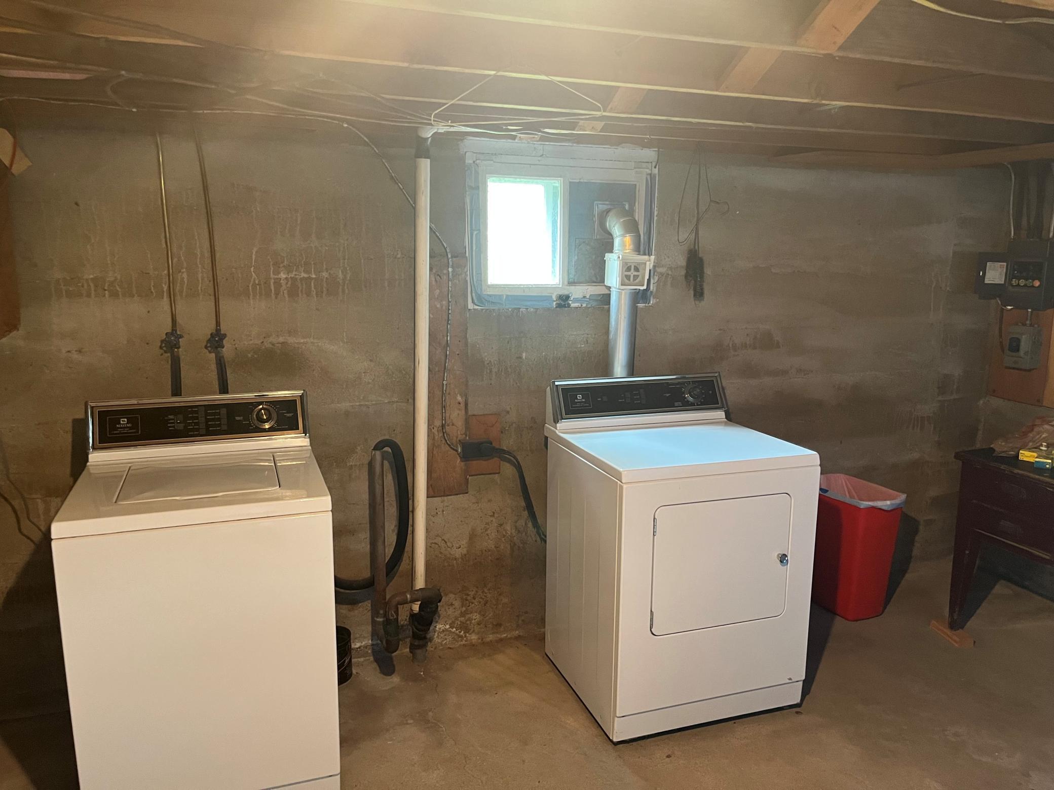 washer & dryer.jpg