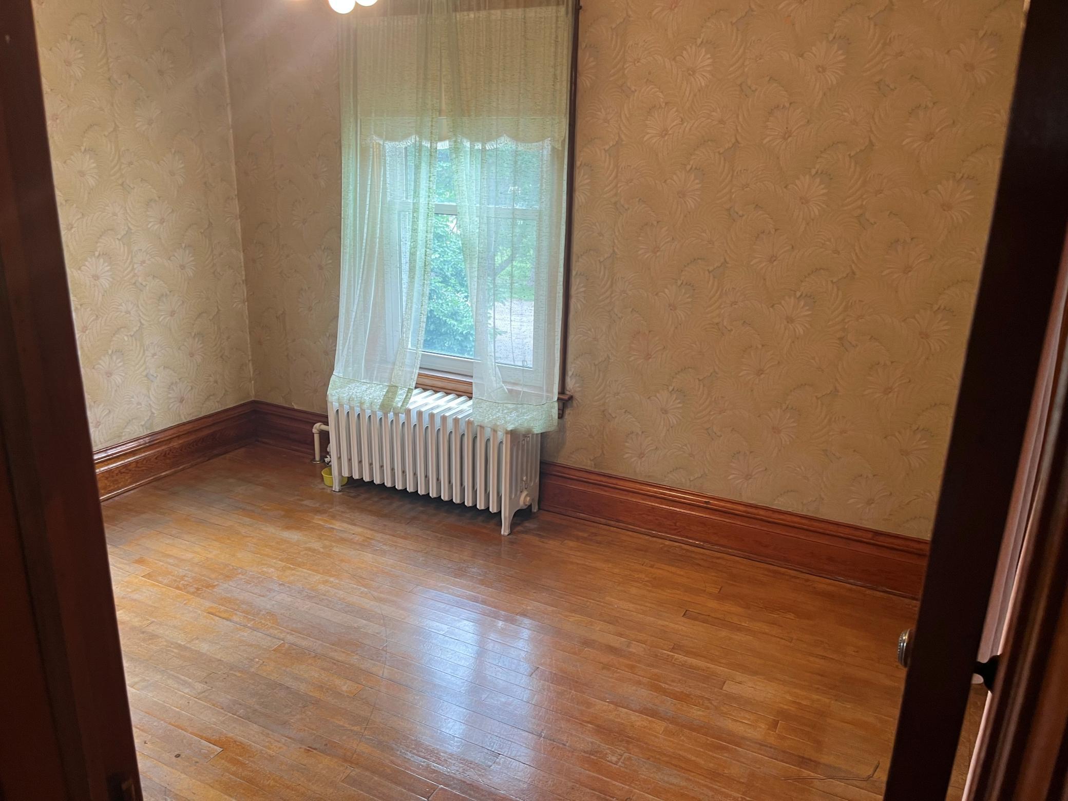 upstairs bedroom 1.jpg
