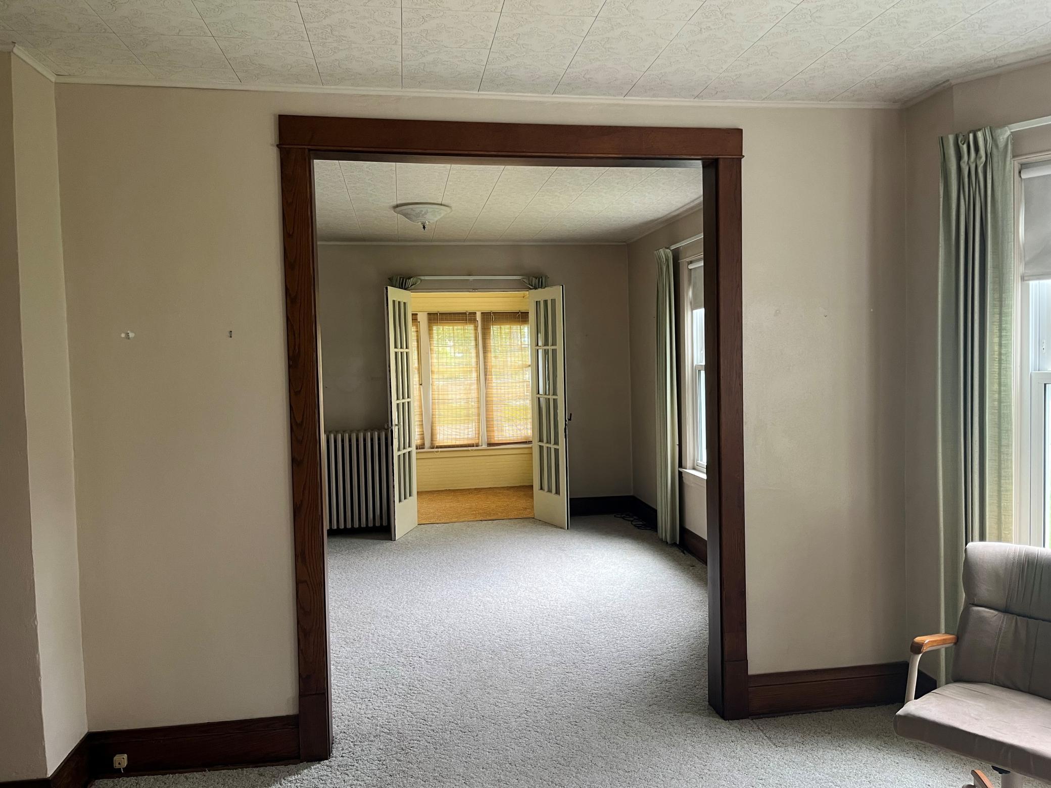 dual living rooms 2.jpg