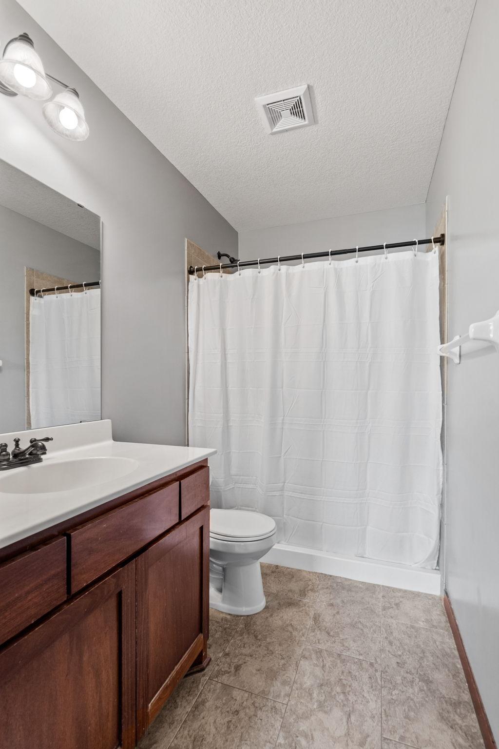 30-web-or-mls-8270 120th Ave-30.jpg
