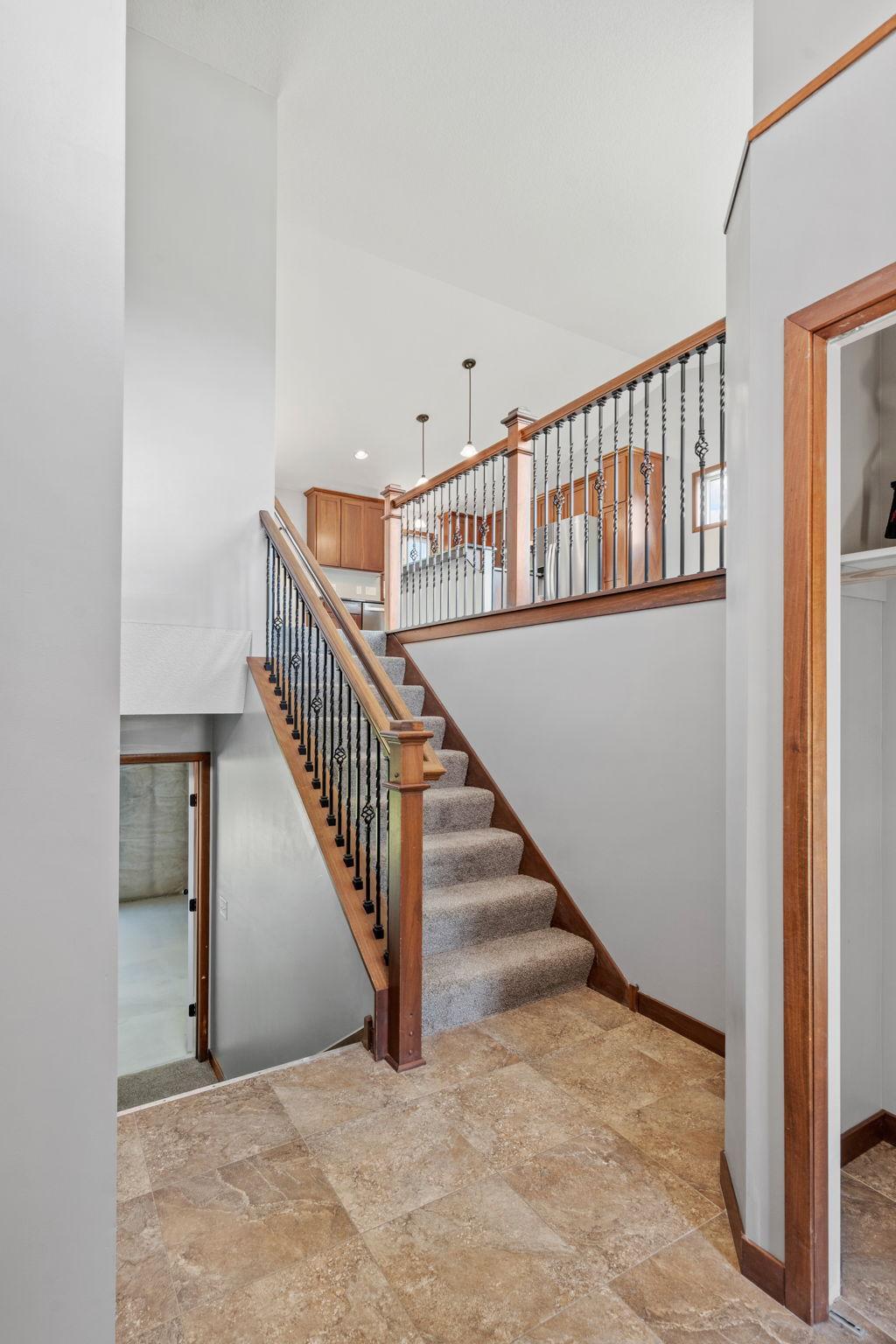12-web-or-mls-8270 120th Ave-12.jpg