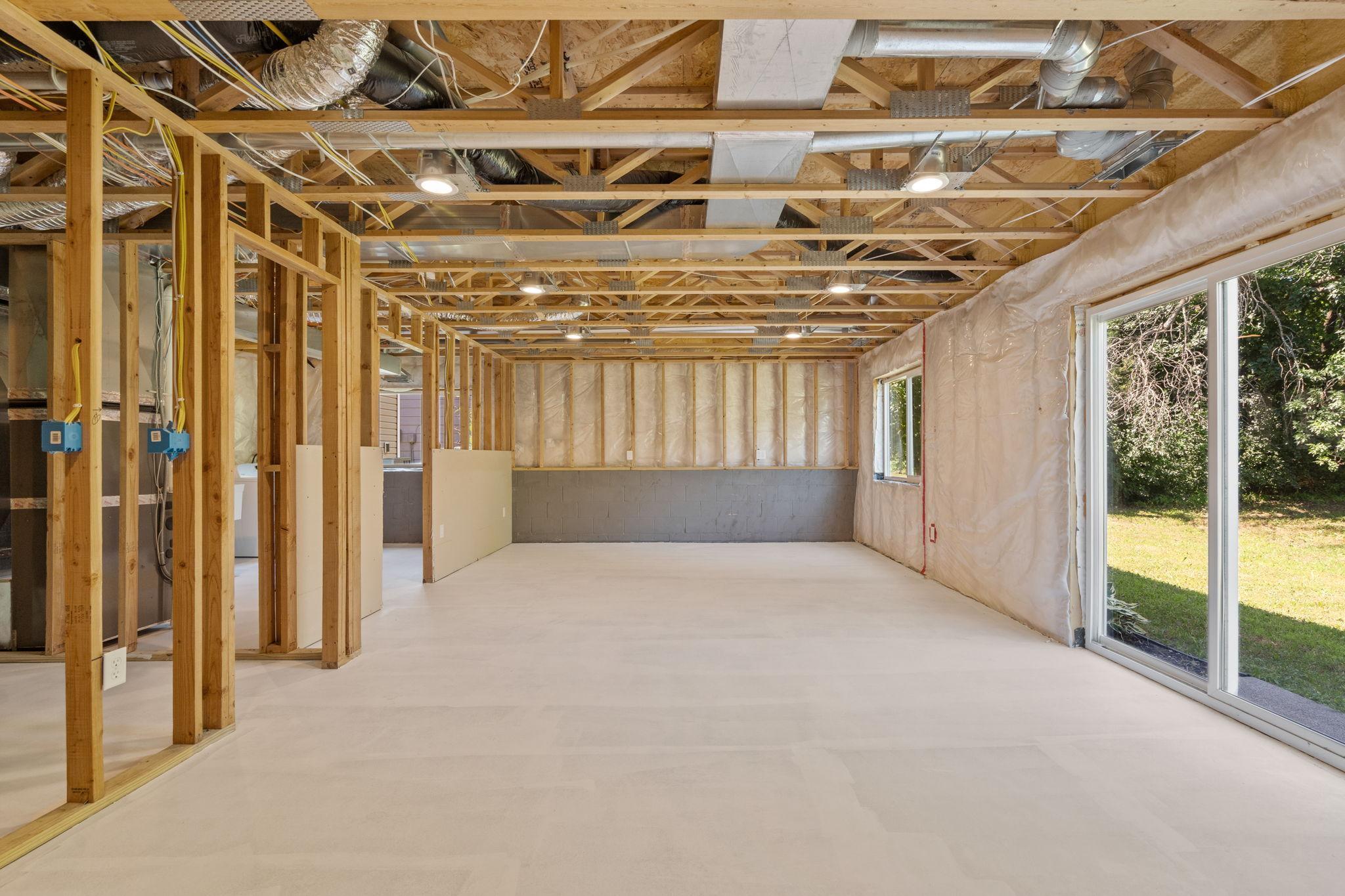 37-web-or-mls-8270 120th Ave-37.jpg
