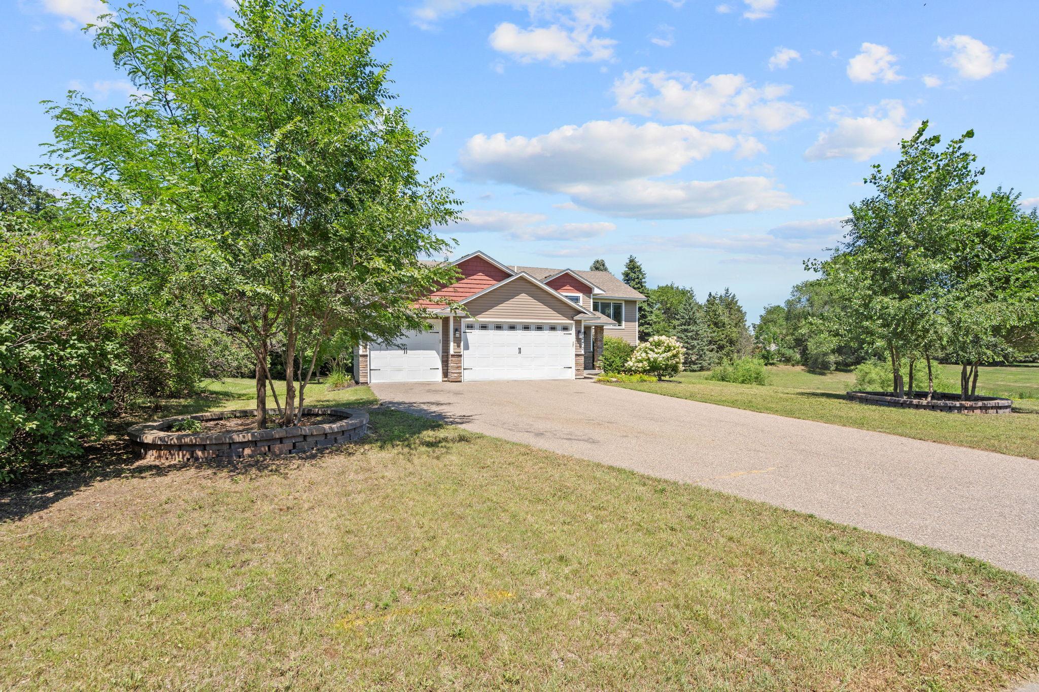 2-web-or-mls-8270 120th Ave-2.jpg