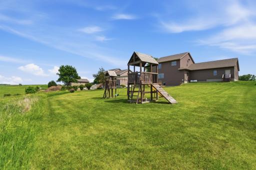 605 E 2nd Avenue, Beaver Creek, MN 56116