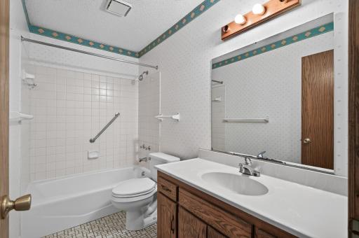 8500 S Maplebrook Circle, Brooklyn Park, MN 55445