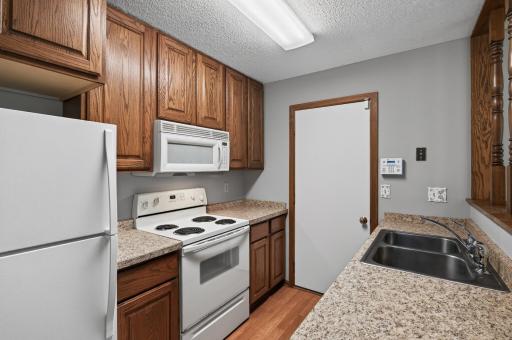 8500 S Maplebrook Circle, Brooklyn Park, MN 55445