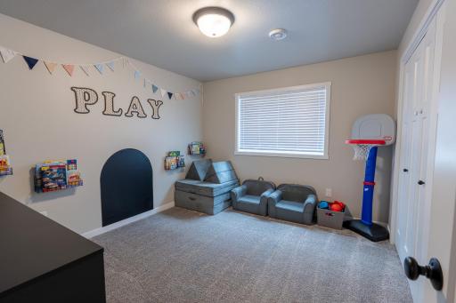 4744 Hampton Loop S, Moorhead, MN 56560