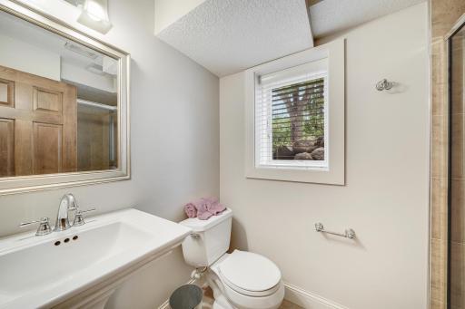 6912 Paiute Drive, Minneapolis, MN 55439